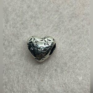 925 Sterling Silver & Cz Puffy Heart w Vines Leaves   Charm Bead